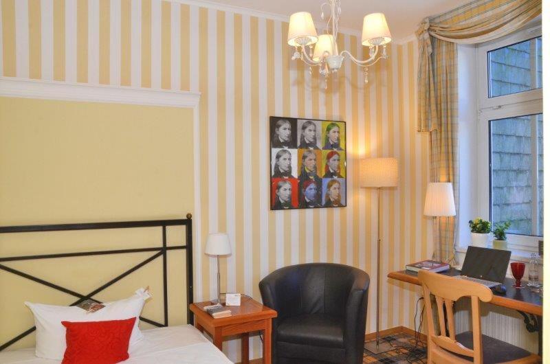 Hotel Schieferhof - Glaslust Neuhaus am Rennweg Bagian luar foto