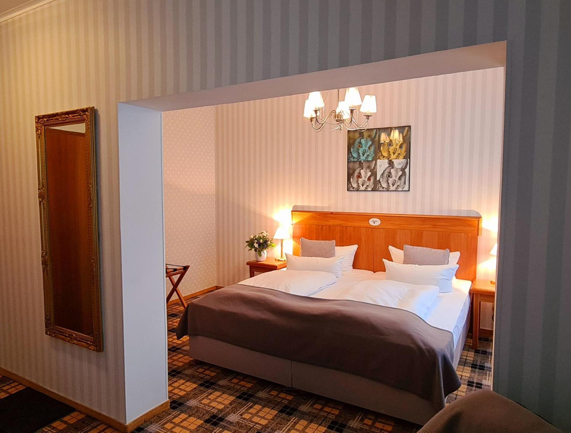 Hotel Schieferhof - Glaslust Neuhaus am Rennweg Bagian luar foto