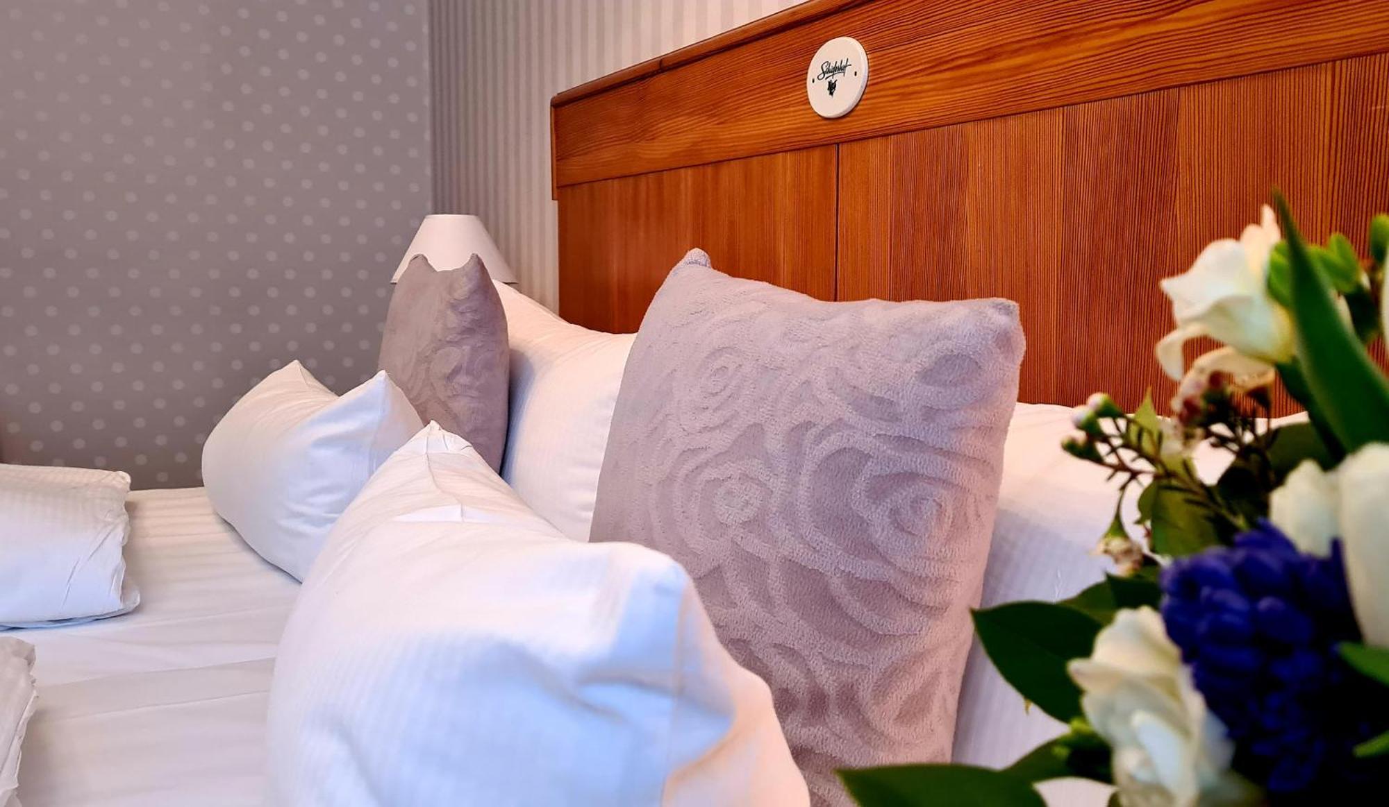 Hotel Schieferhof - Glaslust Neuhaus am Rennweg Bagian luar foto
