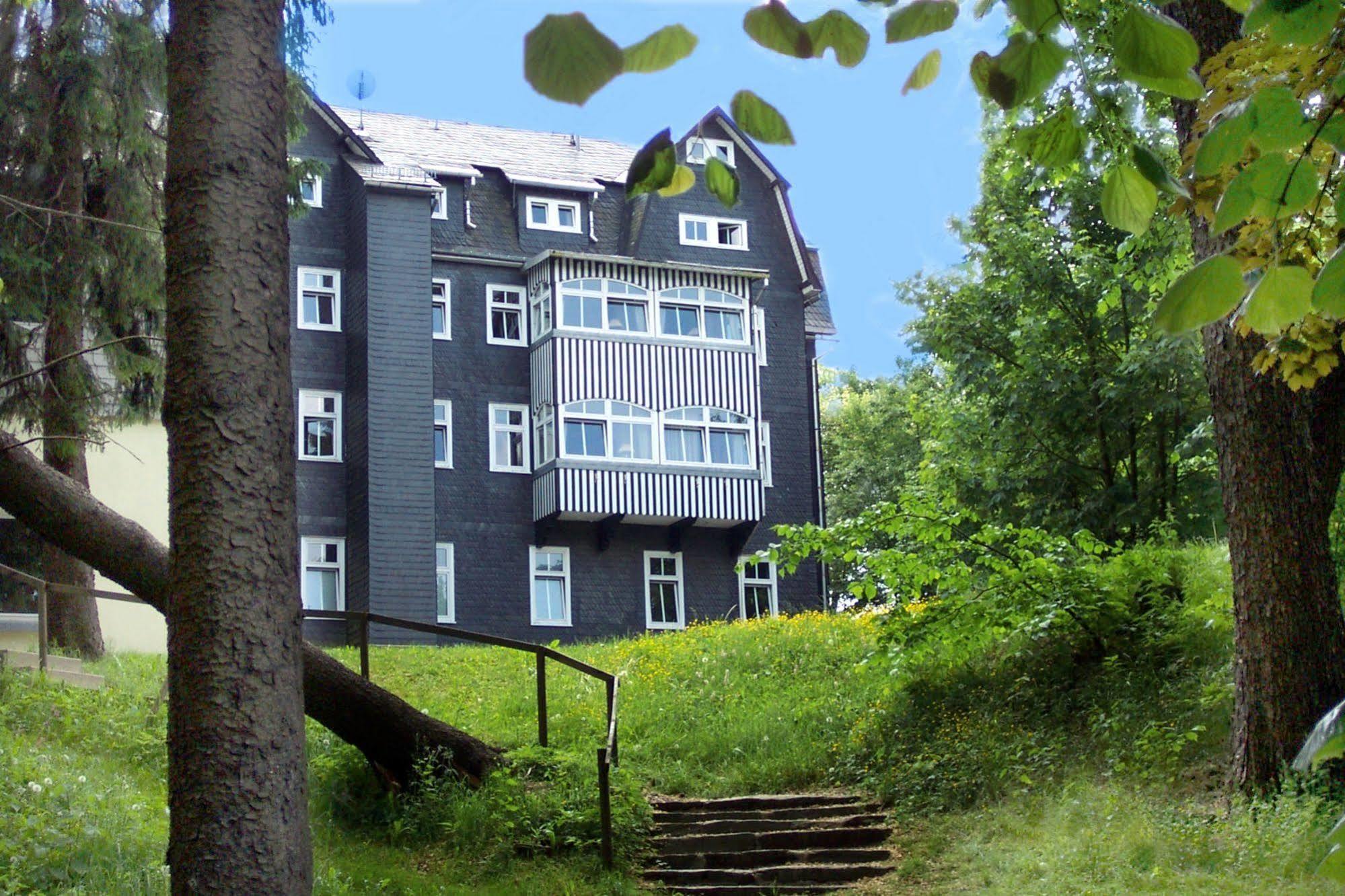 Hotel Schieferhof - Glaslust Neuhaus am Rennweg Bagian luar foto